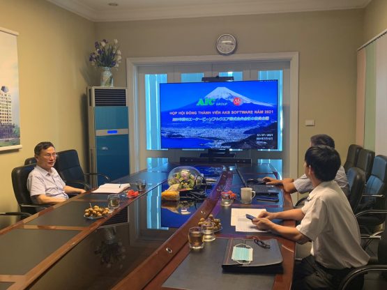 Phiên họp định kỳ tổng kết tình hình SXKD 6 tháng đầu năm của liên doanh AKB được tổ chức tại VP tập đoàn AIC tại Hà Nội và VP công ty KBS tại Nagasaki.