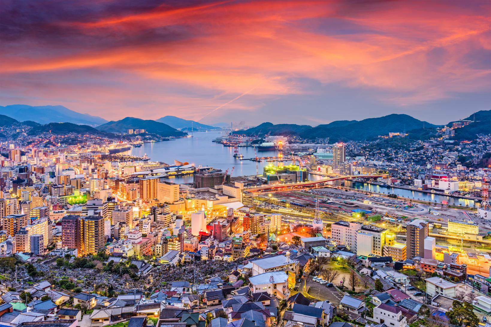 Tại Sao Ngày Càng Nhiều Lập Trình Viên Việt Nam Chọn Nagasaki Thay Vì Tokyo?